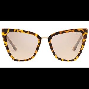 Quay Reina Mini tortoise